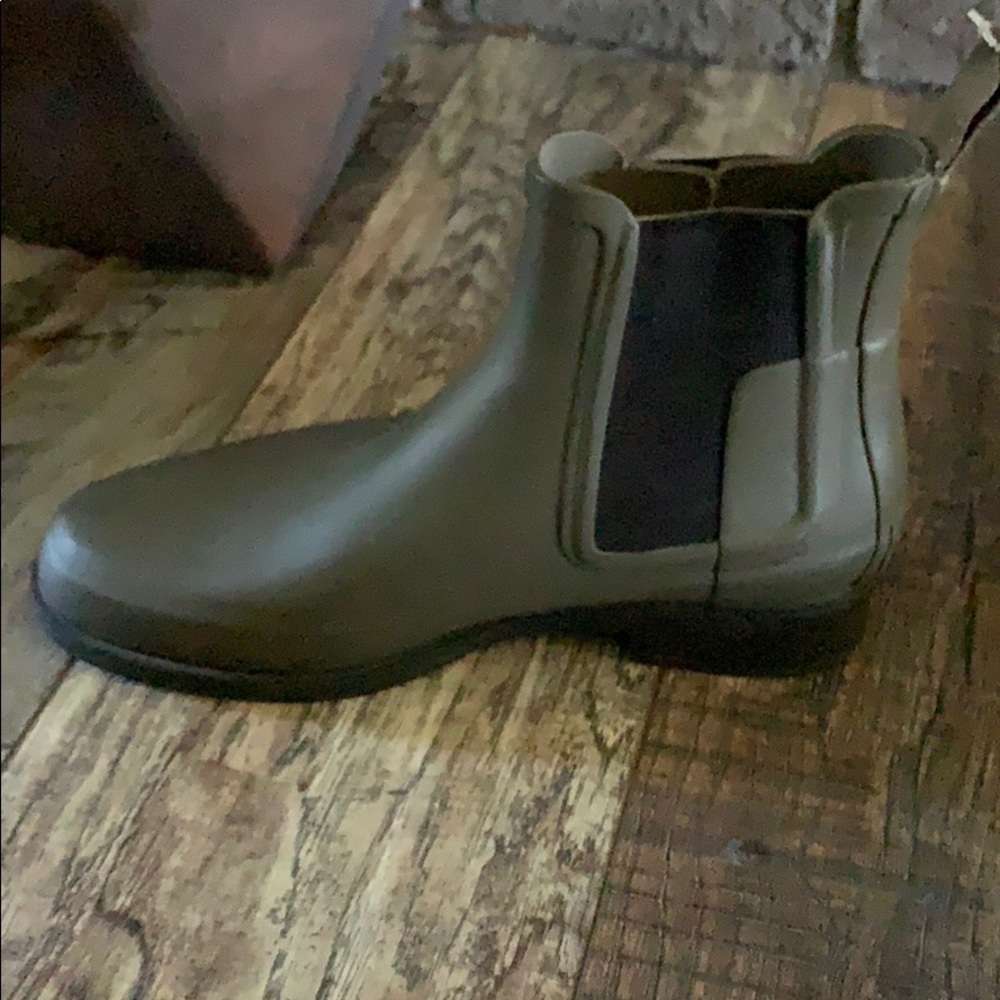 Bootie - Picture 5 of 6